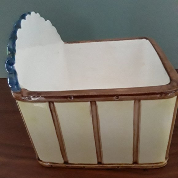 Vintage Andrea West Hand Decorated Ceramic Planter - Picture 4 of 6